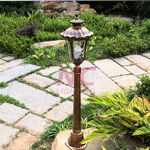 Den san vuon co dien