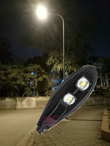 Su dung den led cao ap trong chieu sang duong pho