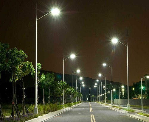 Den duong led cao ap cho anh sang ro net