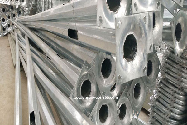 Cột Đèn Cao Áp 7m Cột đèn sân vườn 365