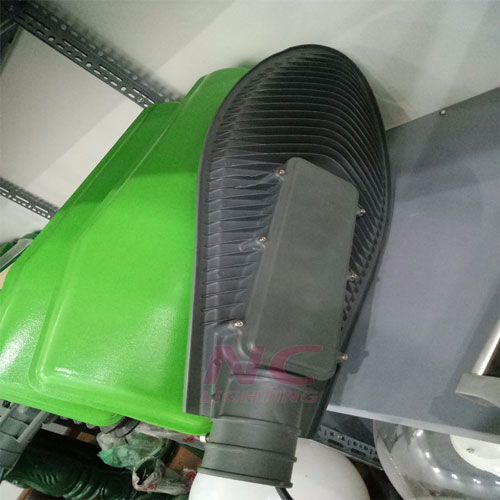 Thiet ke tan nhiet tren den duong led