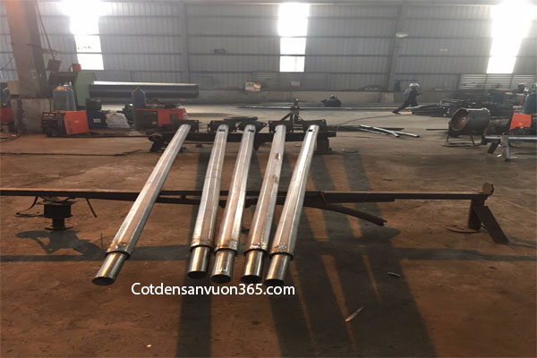 San xuat cot den cao ap 8m roi can