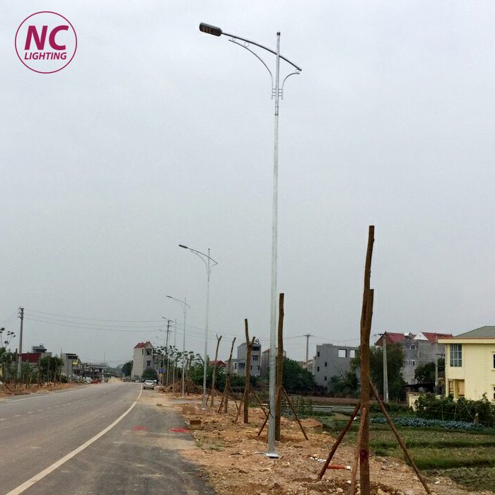 Cột thép cần rời