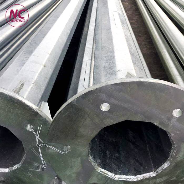 Cột thép trên đế gang