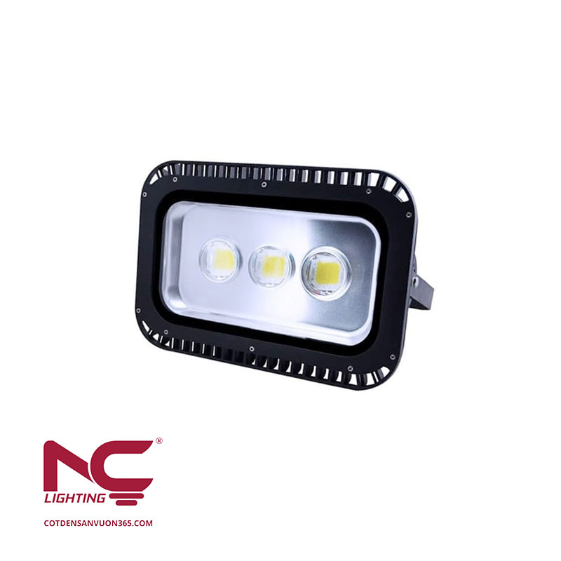 Đèn pha led 150W Mắt Lồi PNC06 4 Đèn pha led 150W Mắt Lồi PNC06