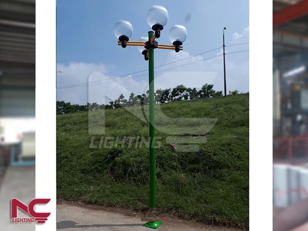 Cột đèn sân vườn đúc ARLEQUIN