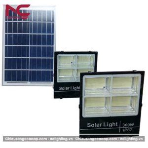 Mẫu đèn pha năng lượng mặt trời pnc50