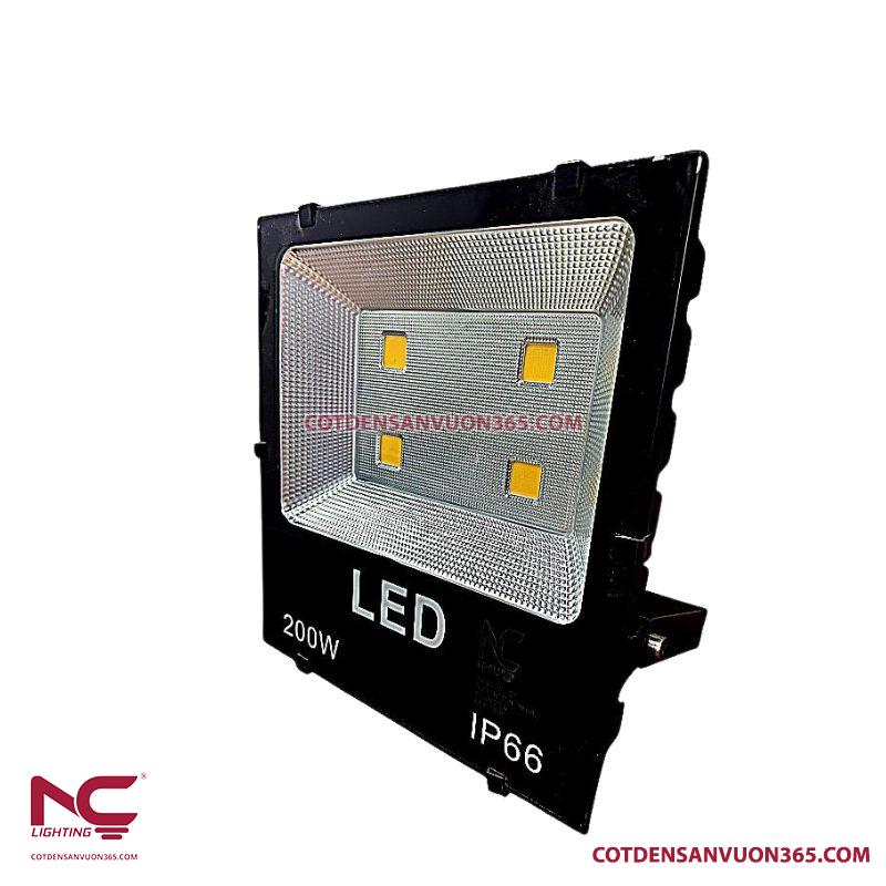 Đèn Pha Led PNC-20 P=200W 18 Đèn Pha led 200W PNC 20