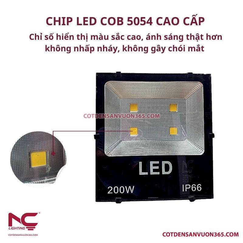 Đèn Pha Led PNC-20 P=200W 24 Đèn Pha led 200W PNC 20