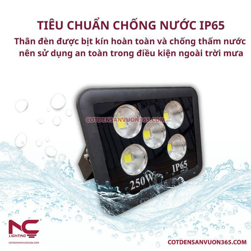 Đèn pha led 250W PNC39 31 Đèn pha led 250W PNC39